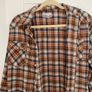 Wrangler button down t shirt